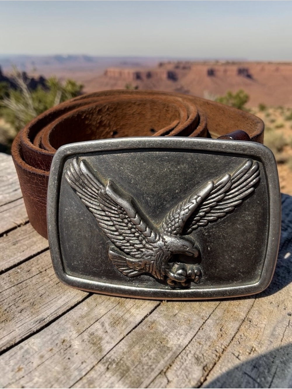 VINTAGE FOSSIL LEATHER BELT ANTIQUED PEWTER EAGLE BUCKLE BROWN 33-42” MEN